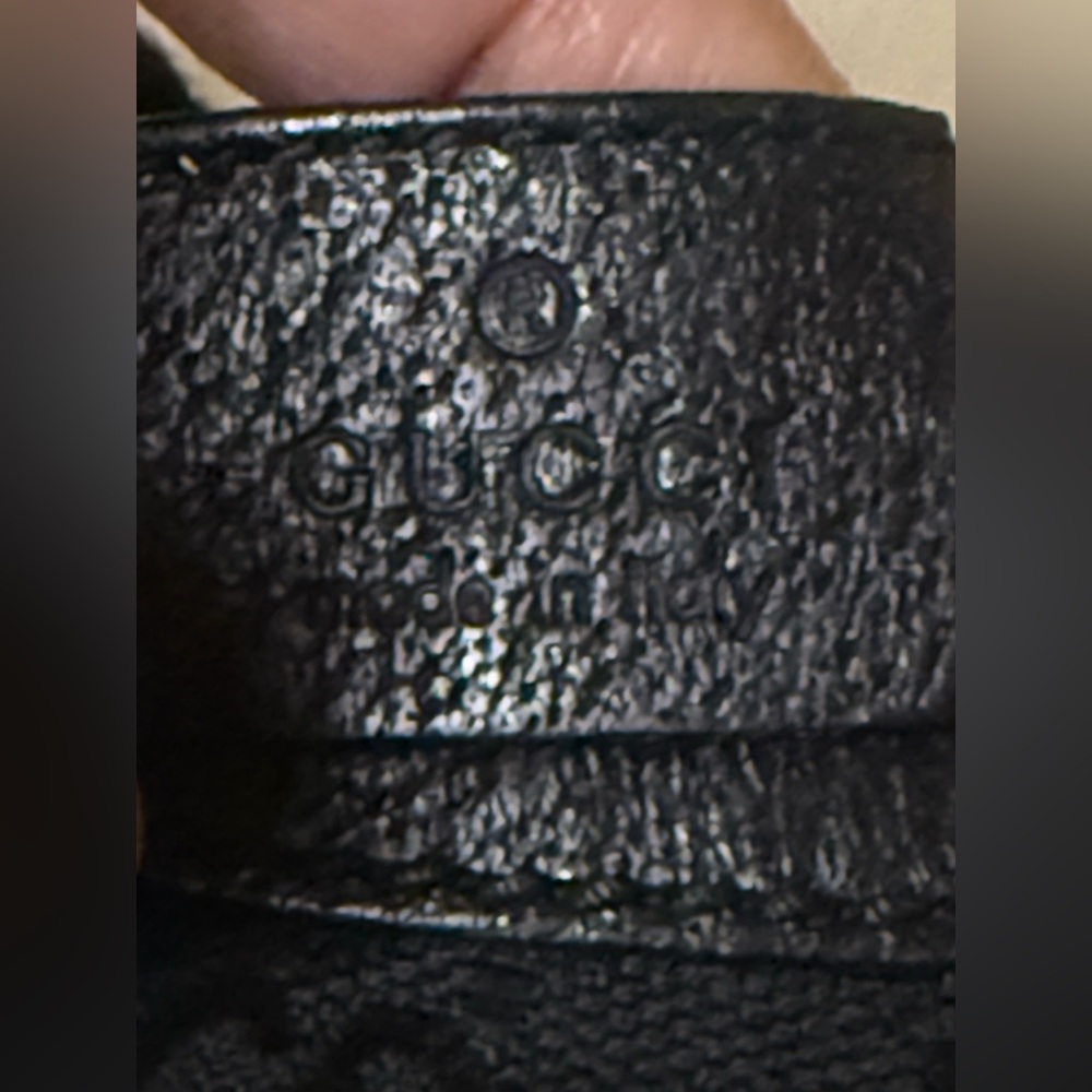 Gucci Black Monogram Shoulder Bag - Picture 13 of 16